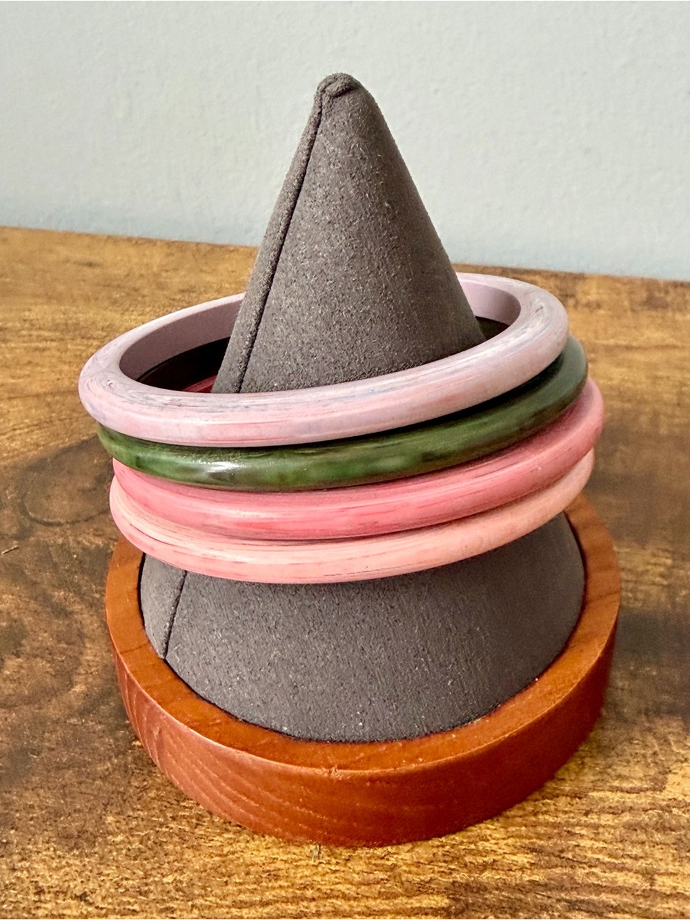 Vintage Marbled Pink Green Acrylic Plastic Bangle Bracelet Stack Set of 4 Retro